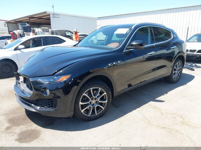 Продажа на аукционе авто 2018 Maserati Levante, vin: ZN661XUA1JX293644, номер лота: 45742160