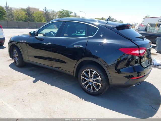 Продажа на аукционе авто 2018 Maserati Levante, vin: ZN661XUA1JX293644, номер лота: 45742160