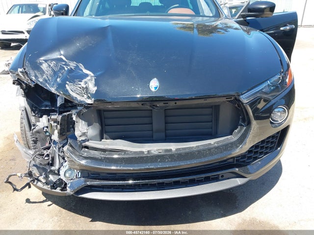 Продажа на аукционе авто 2018 Maserati Levante, vin: ZN661XUA1JX293644, номер лота: 45742160