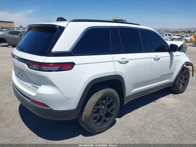 1C4RJHAG3SC311387 Jeep Grand Cherokee Laredo X 4x4