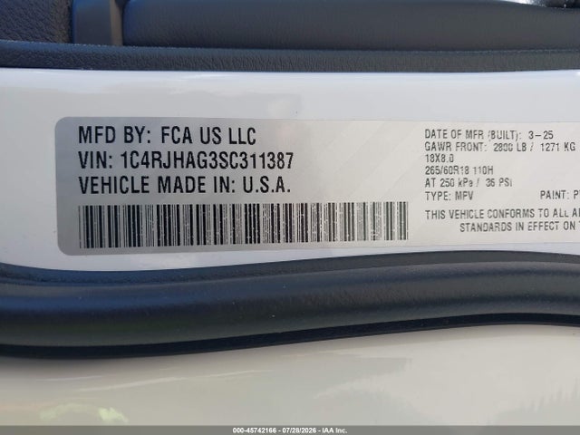 1C4RJHAG3SC311387 Jeep Grand Cherokee Laredo X 4x4