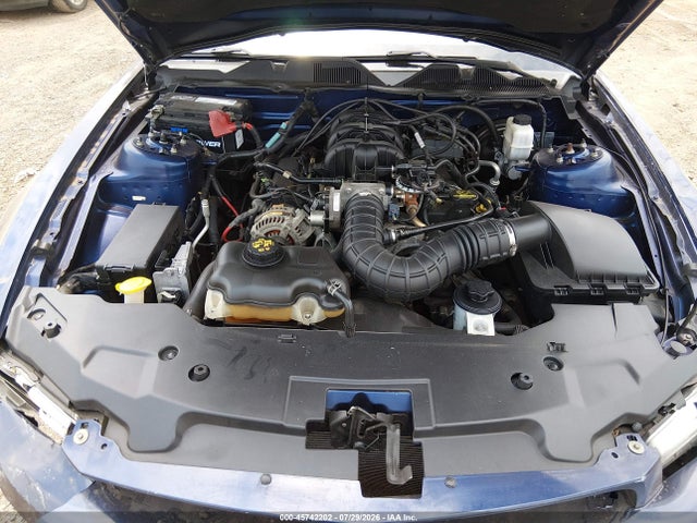 45742202 :رقم المزاد ، 1ZVBP8AN0A5144632 vin ، 2010 Ford Mustang V6/v6 Premium مزاد بيع