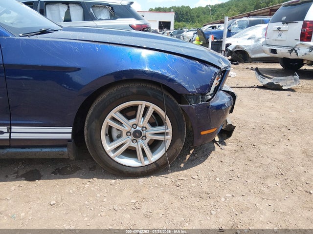 45742202 :رقم المزاد ، 1ZVBP8AN0A5144632 vin ، 2010 Ford Mustang V6/v6 Premium مزاد بيع