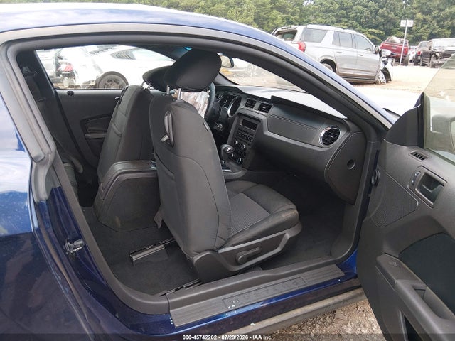 45742202 :رقم المزاد ، 1ZVBP8AN0A5144632 vin ، 2010 Ford Mustang V6/v6 Premium مزاد بيع