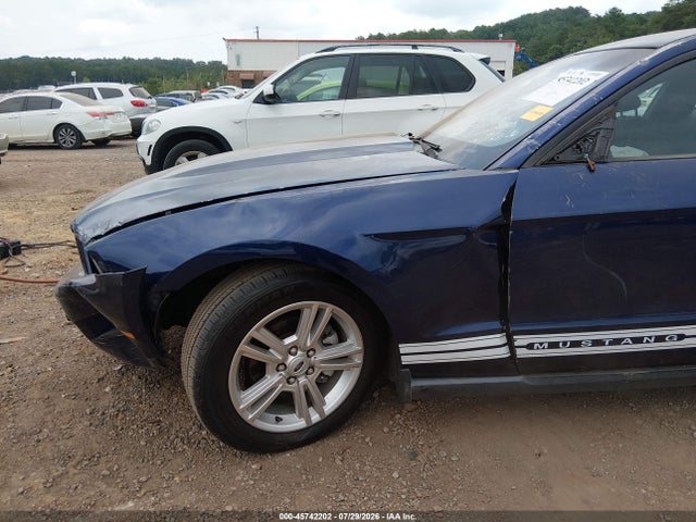 45742202 :رقم المزاد ، 1ZVBP8AN0A5144632 vin ، 2010 Ford Mustang V6/v6 Premium مزاد بيع