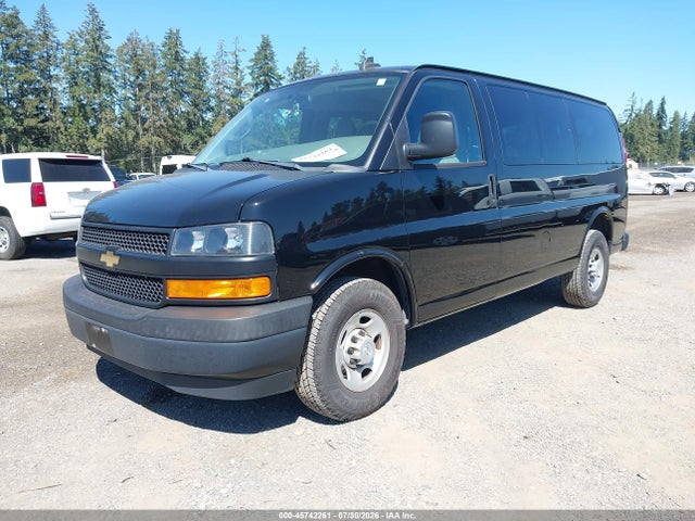 Chevrolet Express 2500 Ls 2018 1GAWGEFG4J1289105 Image 2