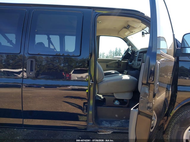 Chevrolet Express 2500 Ls 2018 1GAWGEFG4J1289105 Image 5