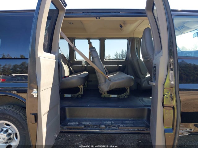Chevrolet Express 2500 Ls 2018 1GAWGEFG4J1289105 Image 8