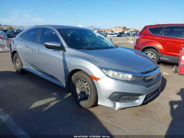 2018 19XFC2E59JE037882 main image