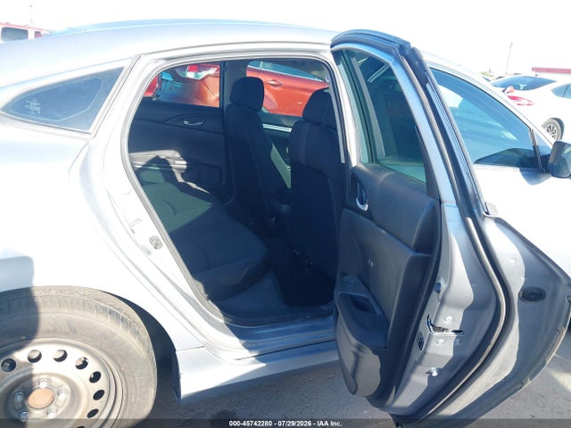Honda Civic Lx 2018 19XFC2E59JE037882 Image 8
