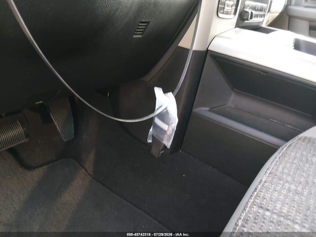 45742318 :رقم المزاد ، 1C6RR7LM3JS338333 vin ، 2018 Ram 1500 Big Horn  4x4 5'7 Box مزاد بيع