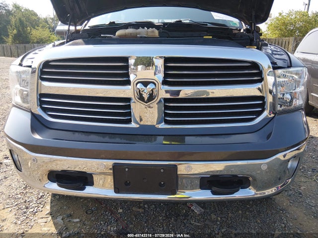 45742318 :رقم المزاد ، 1C6RR7LM3JS338333 vin ، 2018 Ram 1500 Big Horn  4x4 5'7 Box مزاد بيع