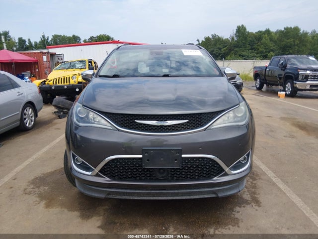 45742341 :رقم المزاد ، 2C4RC1GG3JR338250 vin ، 2018 Chrysler Pacifica Limited مزاد بيع