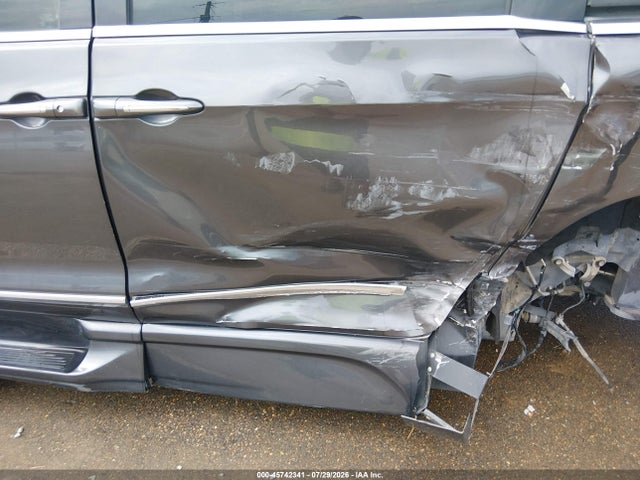45742341 :رقم المزاد ، 2C4RC1GG3JR338250 vin ، 2018 Chrysler Pacifica Limited مزاد بيع