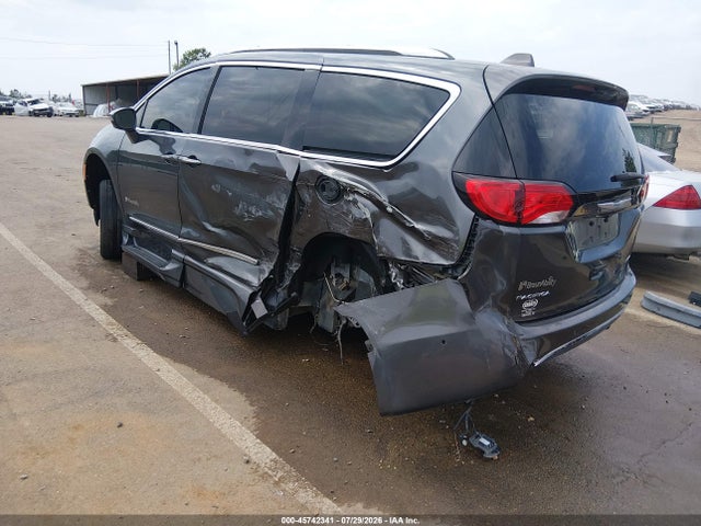 45742341 :رقم المزاد ، 2C4RC1GG3JR338250 vin ، 2018 Chrysler Pacifica Limited مزاد بيع