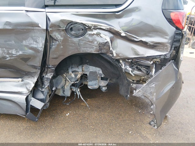 45742341 :رقم المزاد ، 2C4RC1GG3JR338250 vin ، 2018 Chrysler Pacifica Limited مزاد بيع