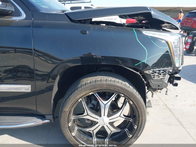 Продаж на аукціоні авто 2017 Cadillac Escalade Luxury, vin: 1GYS3BKJ9HR325880, номер лоту: 45742386