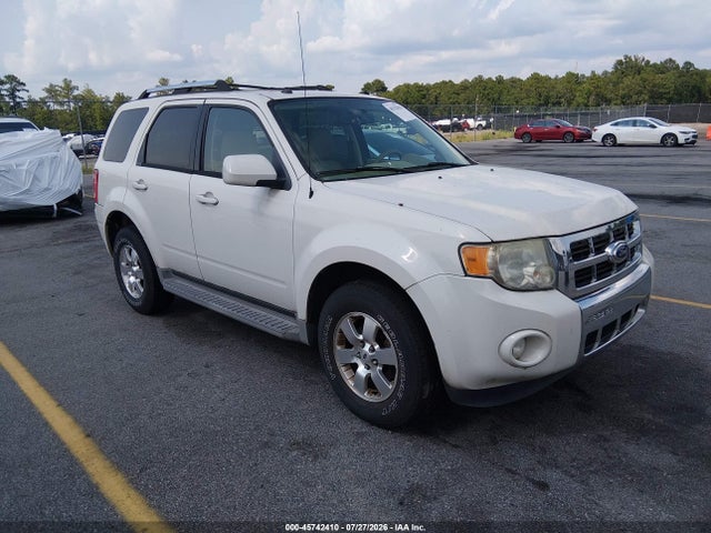 45742410 :رقم المزاد ، 1FMCU0EG6BKB51029 vin ، 2011 Ford Escape Limited مزاد بيع