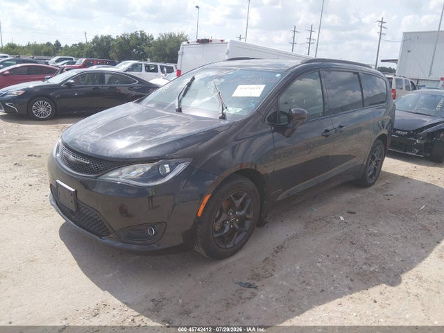 45742412 :رقم المزاد ، 2C4RC1EG5KR541323 vin ، 2019 Chrysler Pacifica Touring L Plus مزاد بيع