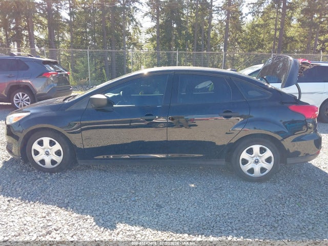 Ford FOCUS S 2016 1FADP3E27GL254974 Image 14