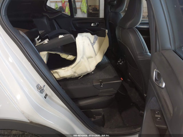 45742435 :رقم المزاد ، YV4162UM4L2348871 vin ، 2020 Volvo Xc40 T5 R-design مزاد بيع
