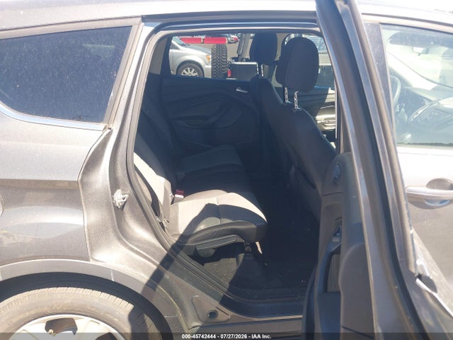 1FMCU0GX0EUB23765 Ford ESCAPE SE