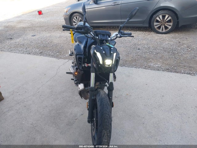 45742498 :رقم المزاد ، JYARM32E4NA004197 vin ، 2022 Yamaha Mt07 مزاد بيع