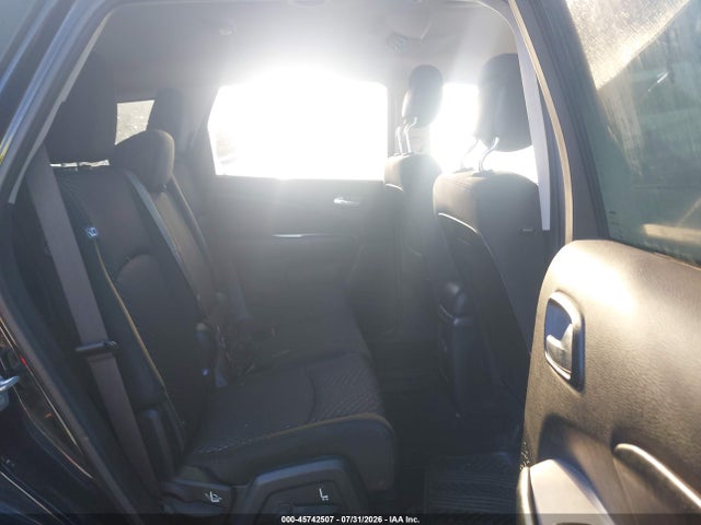 3C4PDDAG3FT574884 Dodge JOURNEY SE