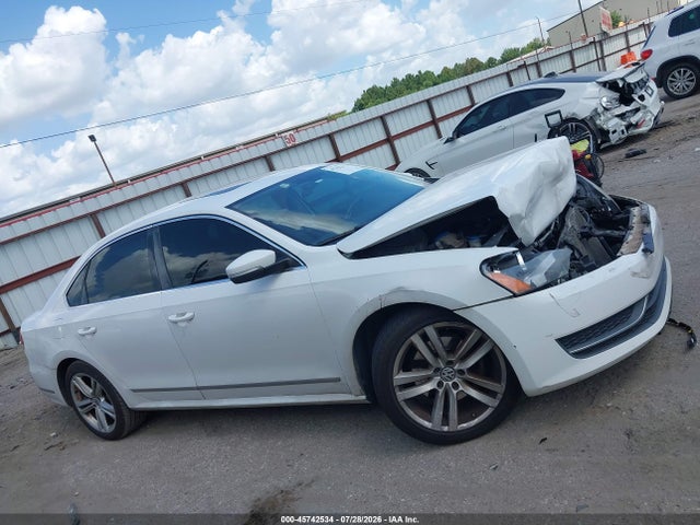 Auction sale of the 2013 Volkswagen Passat 2.5l Sel, vin: 1VWCH7A33DC021529, lot number: 45742534