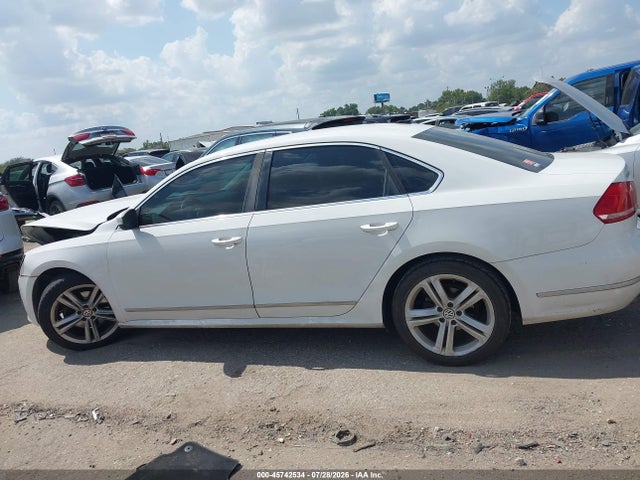 Auction sale of the 2013 Volkswagen Passat 2.5l Sel, vin: 1VWCH7A33DC021529, lot number: 45742534