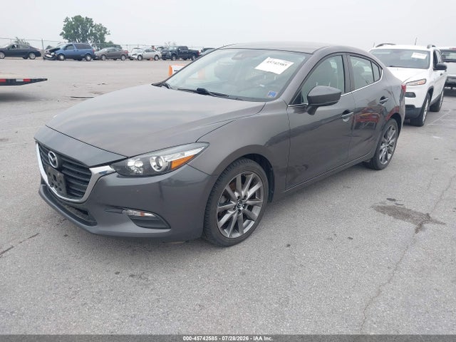 2018 Mazda Mazda3 Touring მანქანა იყიდება აუქციონზე, vin: 3MZBN1V3XJM223175, აუქციონის ნომერი: 45742585