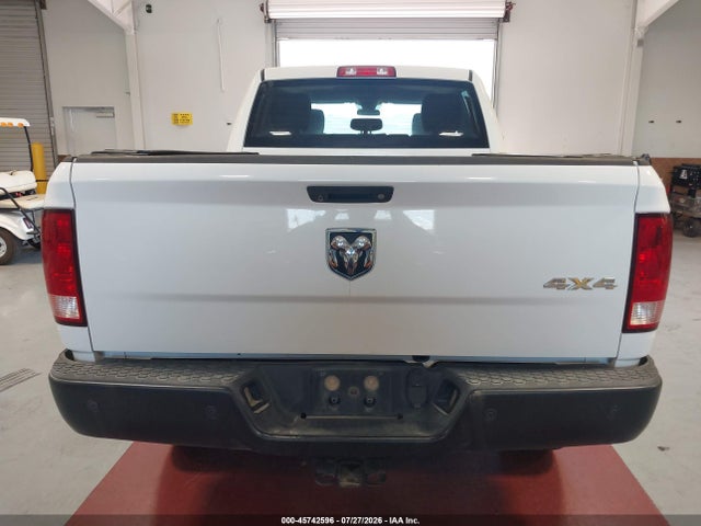 3C63R3CL8HG707212 RAM 3500 Tradesman 4x4 6&#039;4 Box