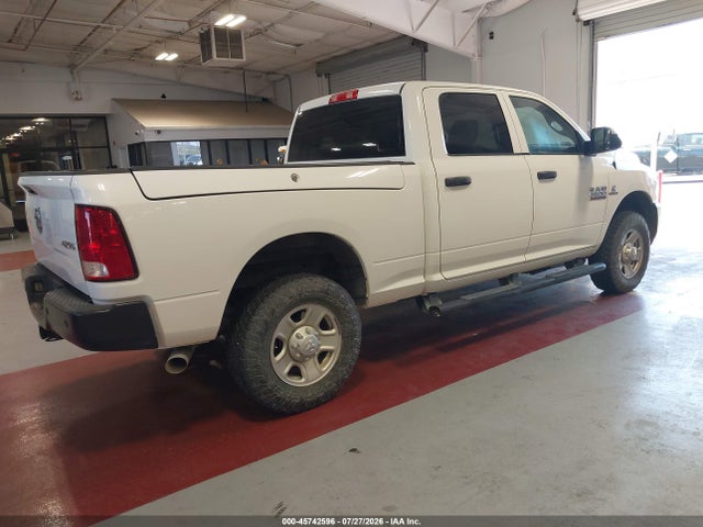 3C63R3CL8HG707212 RAM 3500 Tradesman 4x4 6&#039;4 Box