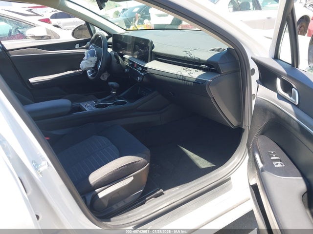 45742601 :رقم المزاد ، KNAG24J74T5454865 vin ، 2026 Kia K5 Lxs Fwd مزاد بيع