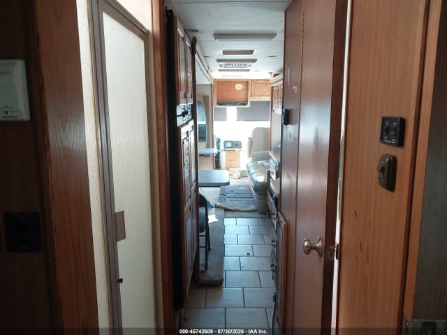 Продаж на аукціоні авто 2005 Freightliner Chassis X Line Motor Home, vin: 4UZAAHDCX5CU22203, номер лоту: 45742689