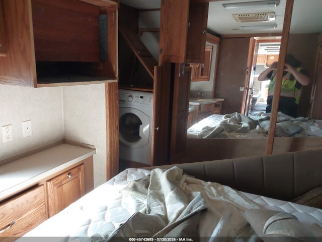 Продаж на аукціоні авто 2005 Freightliner Chassis X Line Motor Home, vin: 4UZAAHDCX5CU22203, номер лоту: 45742689