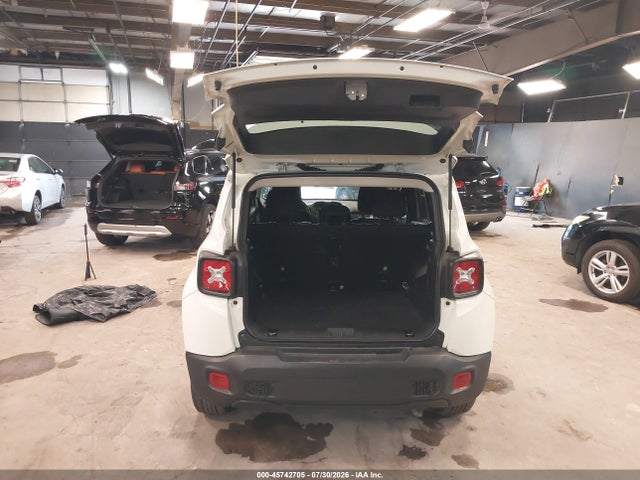 Продажа на аукционе авто 2022 Jeep Renegade Latitude 4x4, vin: ZACNJDB13NPN72372, номер лота: 45742705
