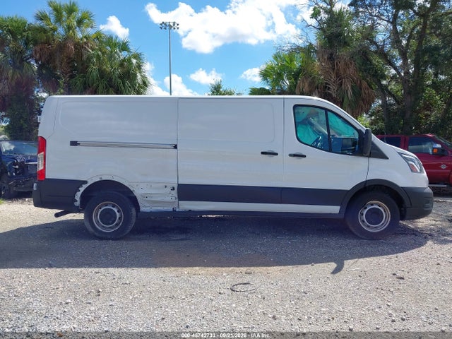 45742733 :رقم المزاد ، 1FTYE1Y83RKB88535 vin ، 2024 Ford Transit-150 مزاد بيع