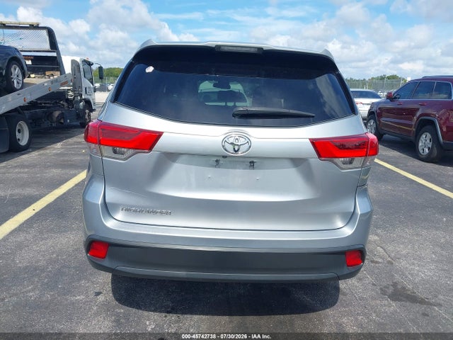 2017 Toyota Highlander Le მანქანა იყიდება აუქციონზე, vin: 5TDZARFH8HS026537, აუქციონის ნომერი: 45742738