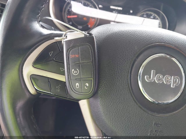 Продаж на аукціоні авто 2014 Jeep Cherokee Limited, vin: 1C4PJMDS8EW211515, номер лоту: 45742739