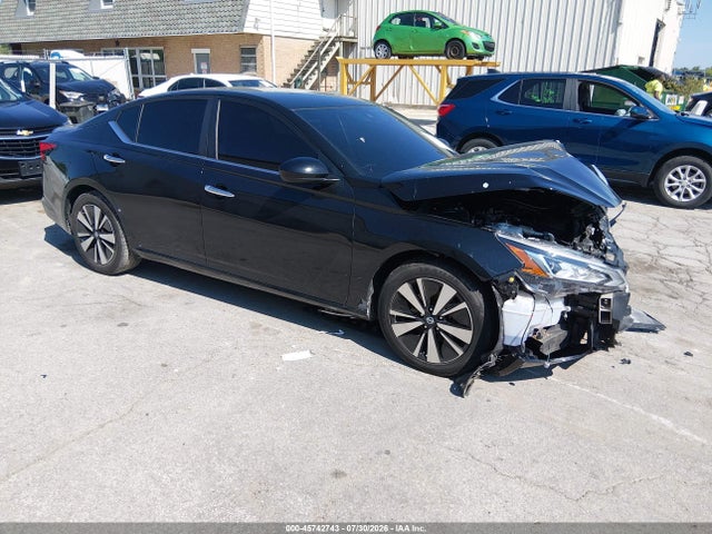 Продажа на аукционе авто 2022 Nissan Altima Sv Fwd, vin: 1N4BL4DV5NN382040, номер лота: 45742743