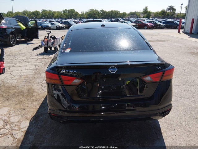 45742743 :رقم المزاد ، 1N4BL4DV5NN382040 vin ، 2022 Nissan Altima Sv Fwd مزاد بيع