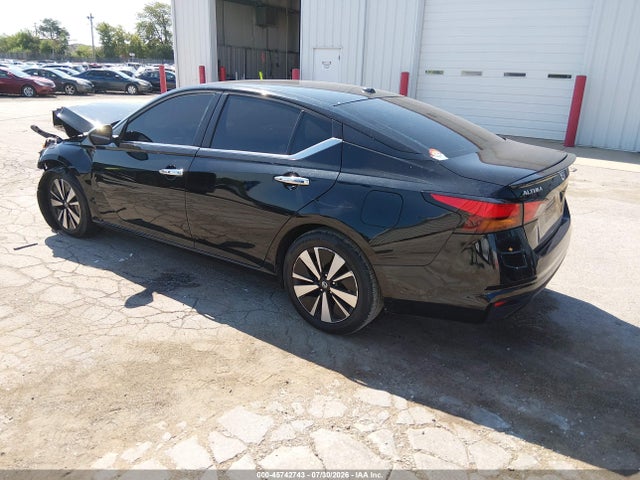 45742743 :رقم المزاد ، 1N4BL4DV5NN382040 vin ، 2022 Nissan Altima Sv Fwd مزاد بيع