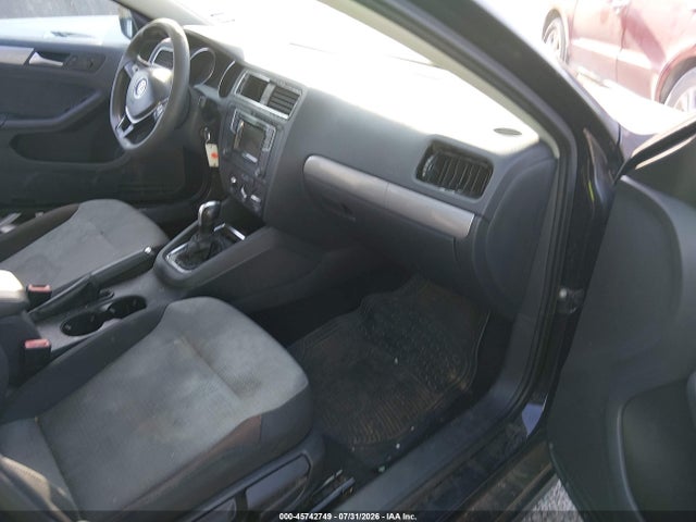 45742749 :رقم المزاد ، 3VW2B7AJ4JM234639 vin ، 2018 Volkswagen Jetta 1.4t S مزاد بيع