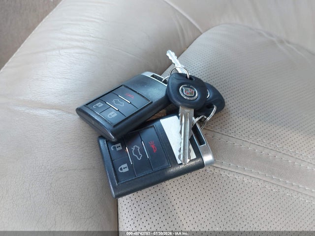 45742753 :رقم المزاد ، 1G6DE5EY4B0105533 vin ، 2011 Cadillac Cts Luxury مزاد بيع