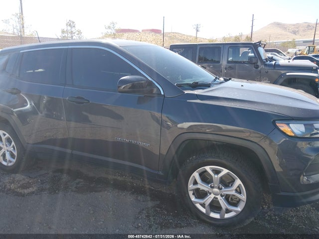 3C4NJDAN9RT146918 Jeep Compass Sport 4x4