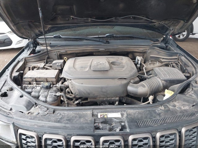 1C4RJEAG8HC685677 Jeep Grand Cherokee 75th Anniversary Edition