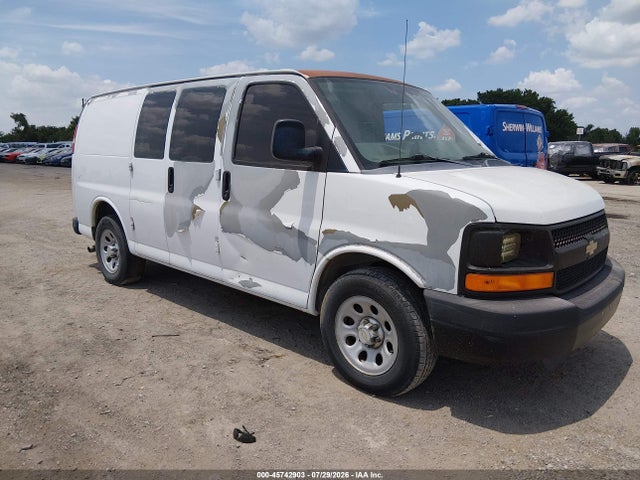 45742903 :رقم المزاد ، 1GCSGAFX3B1175760 vin ، 2011 Chevrolet Express 1500 Work Van مزاد بيع