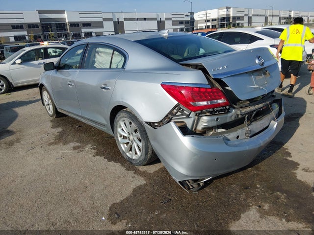 2016 Buick Lacrosse Leather მანქანა იყიდება აუქციონზე, vin: 1G4GB5G32GF172121, აუქციონის ნომერი: 45742917