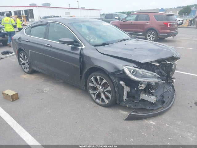 2015 Chrysler 200 C მანქანა იყიდება აუქციონზე, vin: 1C3CCCCG3FN580875, აუქციონის ნომერი: 45742938